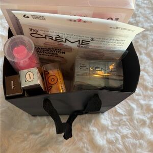 The Crème Shop Skincare Mask Set - Black and Pink